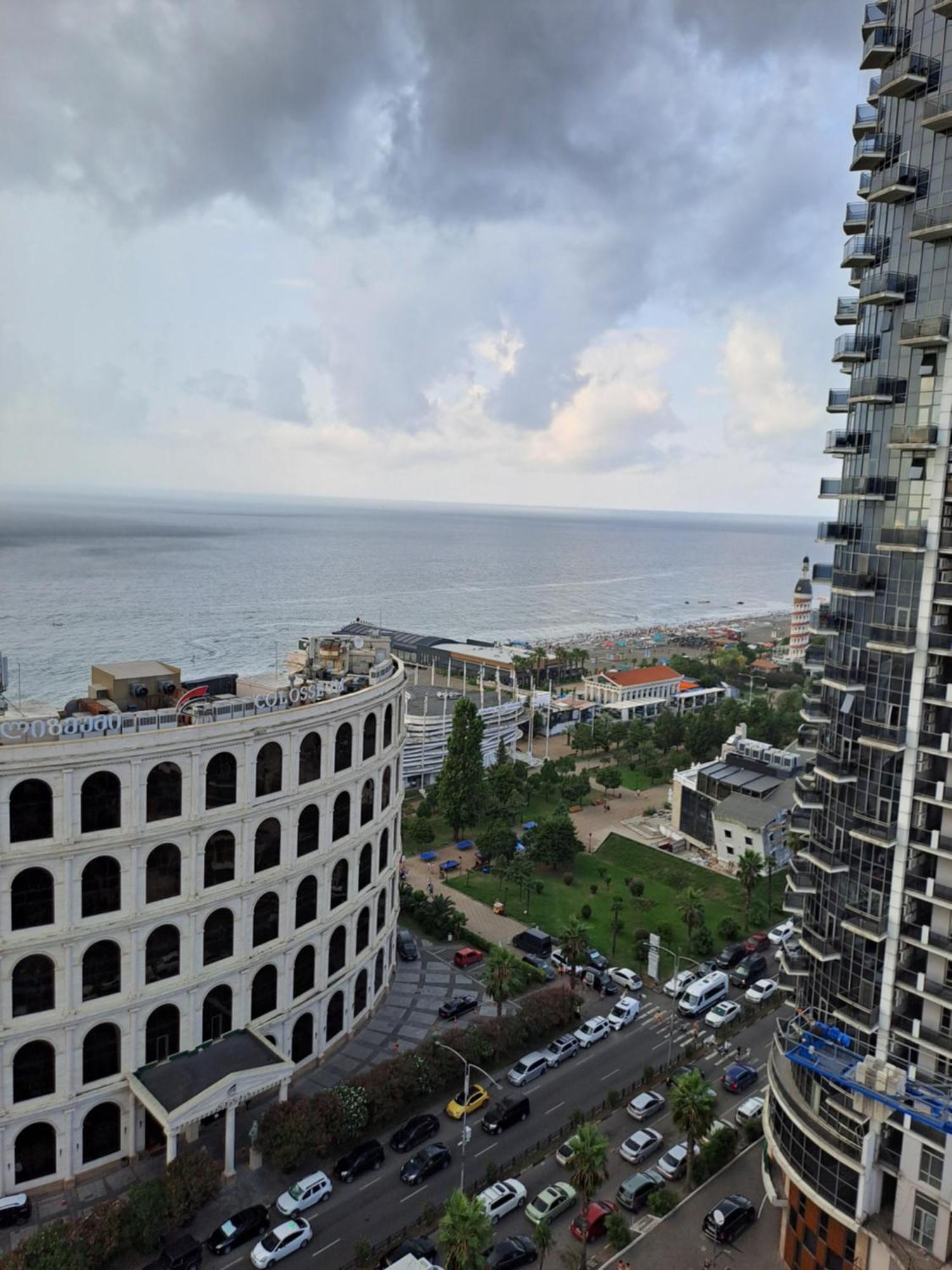 Welcome Orbi Batumi Sea View Apartment Luaran gambar